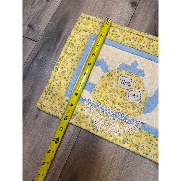 Handmade Quilted Tea Time Table Mat Or Wall Hanger Lace Trim - Picture 3 of 8